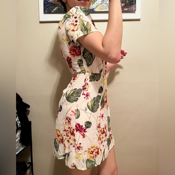 Forever 21 Floral Dress - Picture 3 of 5
